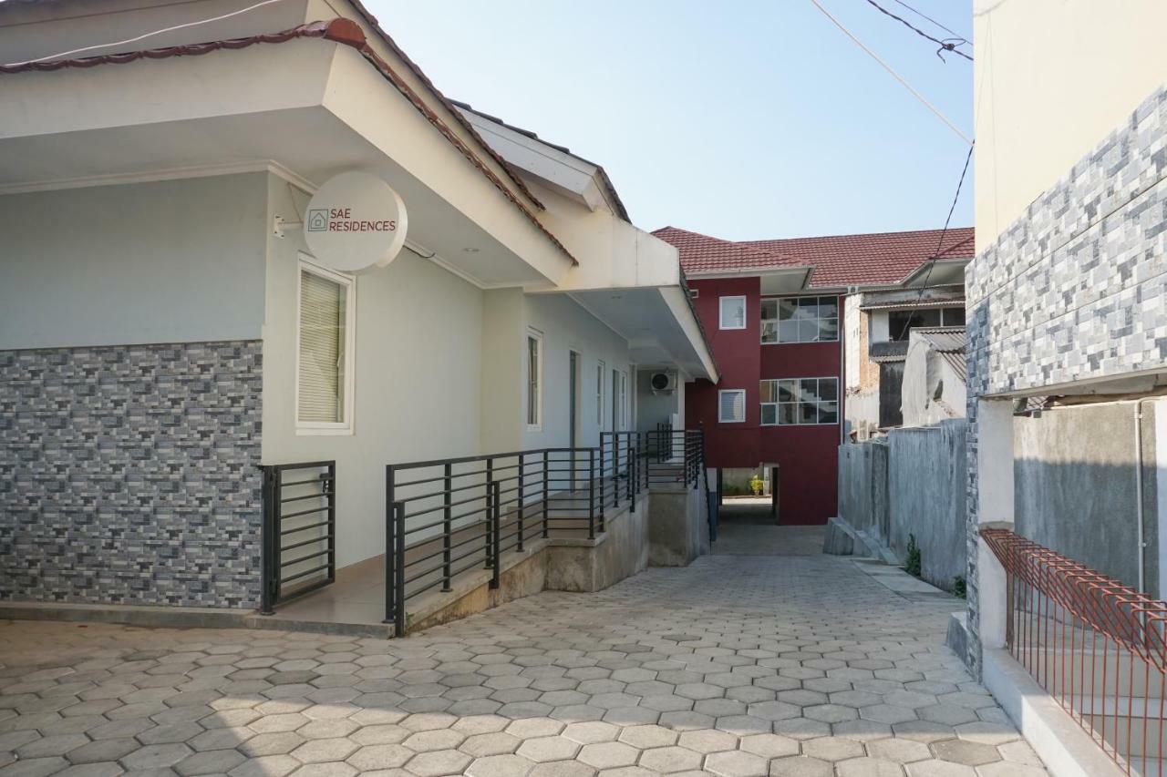 Residences By Reddoorz Near Mt Haryono - Minimum Stay 7 Days Yakarta Exterior foto