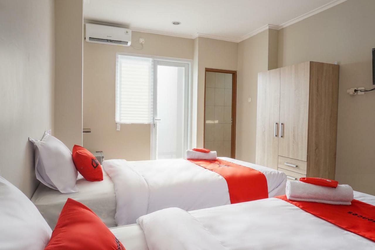 Residences By Reddoorz Near Mt Haryono - Minimum Stay 7 Days Yakarta Exterior foto